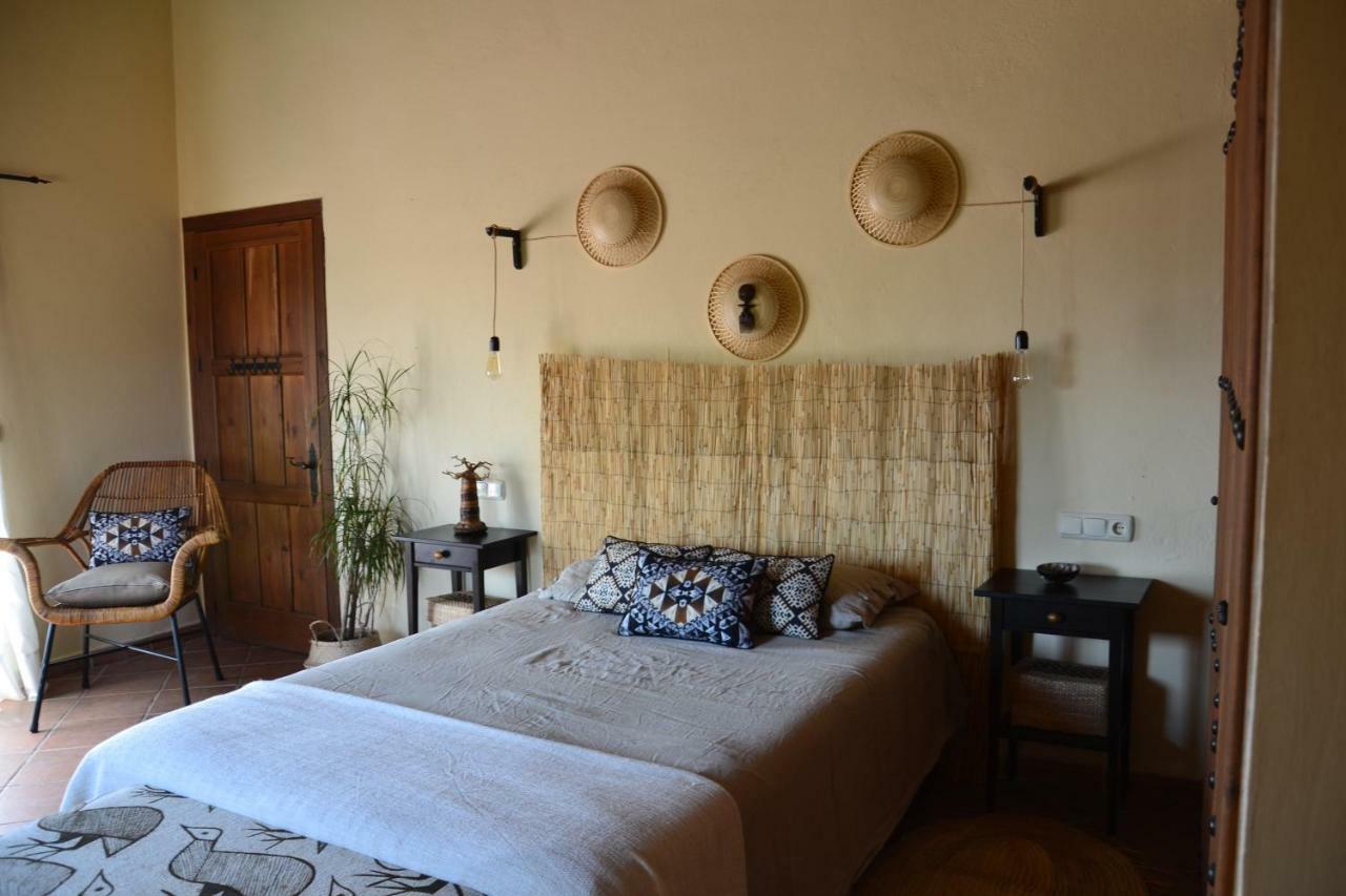 The African House Bed and Breakfast Tolox Eksteriør billede